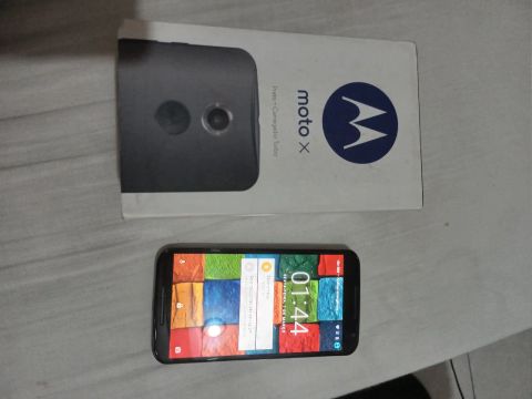 Moto X Preto com Carregador capenga 