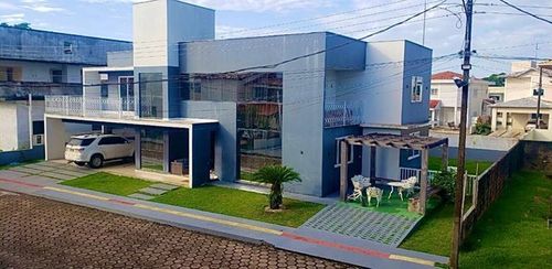 Excelente Casa no Condomínio Solar Equatorial 
