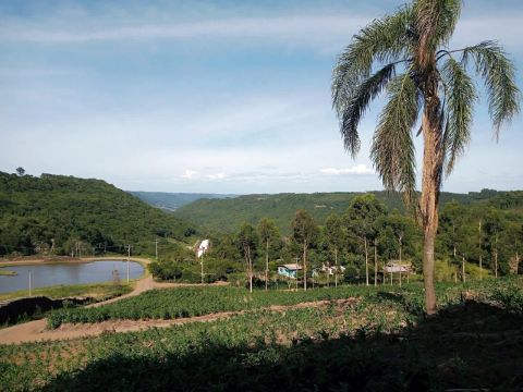  Sítio 1.4 hectar com linda vísta próximo de Gramado 
