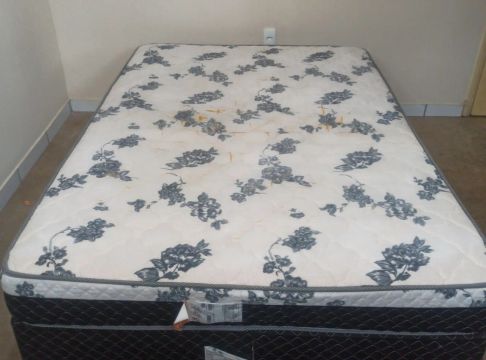 Colchão de casal 