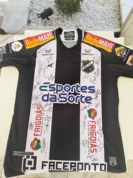 Camisa autografada ABC