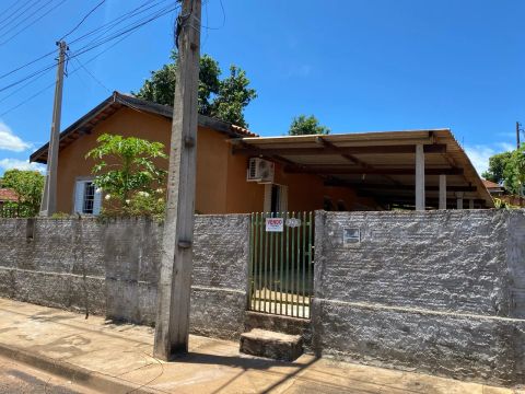 Casa à venda em ótima localização!