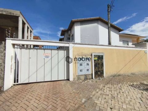 Sobrado com 2 dormitórios para alugar, 81 m² por R$ 2.401,96/mês - Plano Diretor Sul - Pal