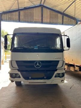Caminhão atego 2426 2013/2014