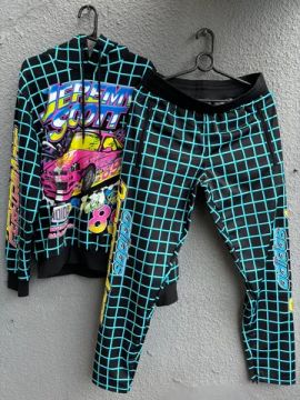 Conjunto Jeremy Scott Adidas Rally