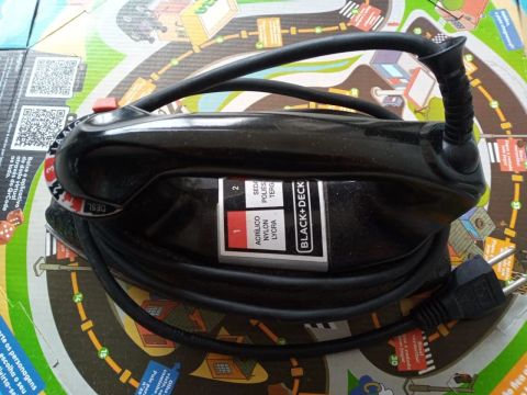 Ferro de Passar Roupa Black+Decker