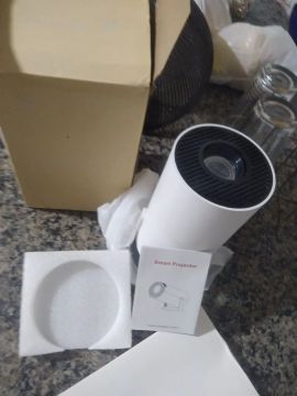 Projetor Smart Portátil - Novo