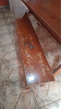 Mesa de madeira com 2 bancos - peroba rosa  