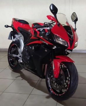 HONDA CBR 600 RR ANO 2008