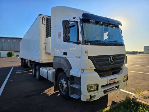 CONJUNTO MERCEDES AXOR 2040 E CARRETA RANDON 2008 
