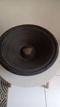 alto falante oversoud 15' 550w