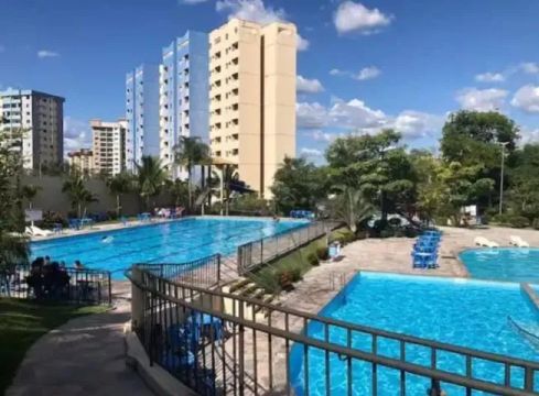 APARTAMENTO NO CLUBE GOLDEN DOLPHIN EXPRESS (nao é cota e escriturado)