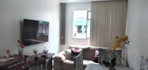 2 Quartos - Sala - Área de Serviço