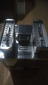 Vendo picoleteira 2 formas completa!