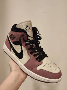 Tênis Jordan 1 Mid SE Light Mulberry