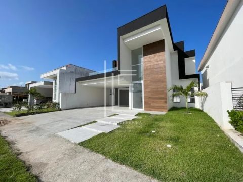 Excelente casa com 04 quartos (03 suítes) e 240m² de área - Condomínio Enseada da Lagoa 