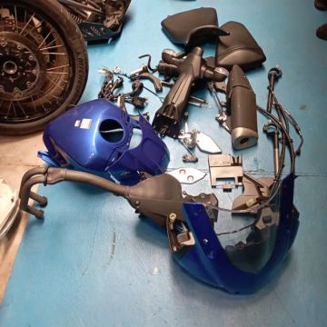 Sucata de moto para retirada de peças Yamaha R3 2022