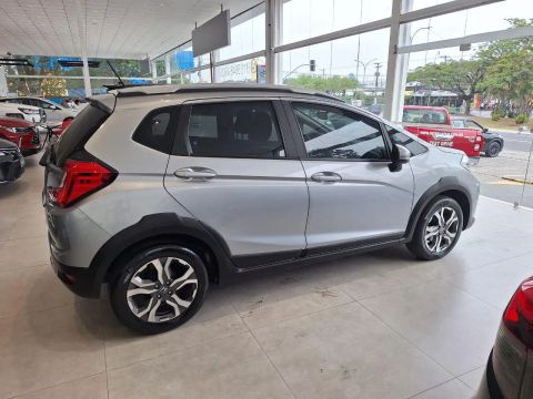 Honda WR-V EX CVT 2017 - 2018