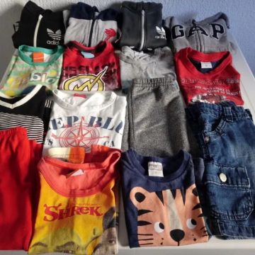 Peças De Roupas Usadas