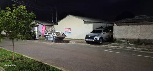 Aluga-se Casa com 3 quartos no Caranã