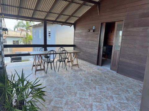 Casa 2 quartos Tapera com quintal