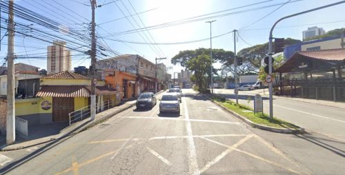 Prédio térreo com 3 Salões comerciais a venda em esquina Av. Castelo Branco, Vila Augusta