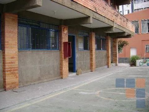 Casa com 6 dormitórios, 400 m² - venda por R$ 1.400.000 ou aluguel por R$7.000,00 - Serra 