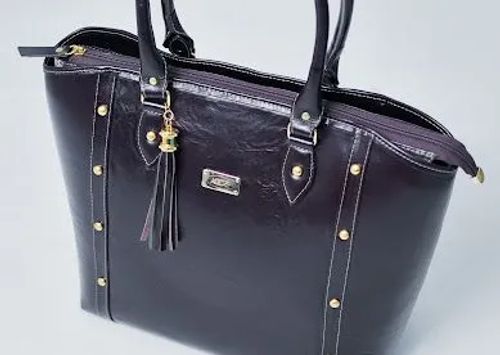 Bolsa em couro legítimo 