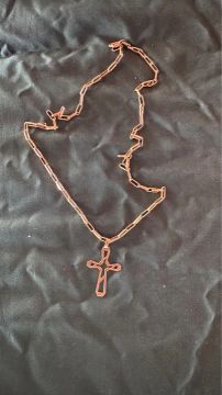 Colar com Cruz em Ouro
