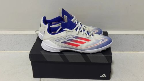 Chuteiras Adidas F50 - Tamanho 35