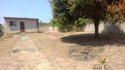 VILATUR - KITNET COM DOC OK! TERRENO 450M² - MURADOR + KITNET - ACEITO PARCELAMENTO