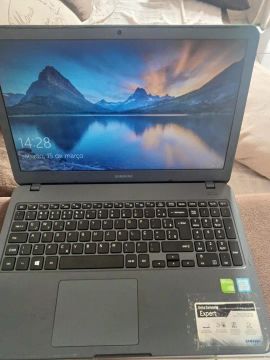 noot book sansung 1tb de memoria