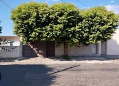 Casa no Jardim Aclimação em Araçatuba/SP