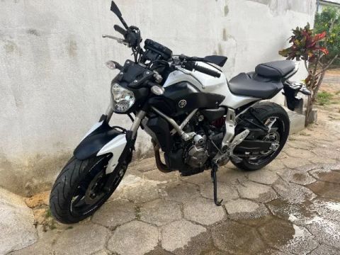 YAMAHA MT 07 - 689 CC ABS - SEM DETALHES 