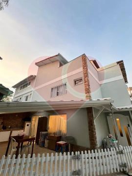 Casa triplex a venda no condomínio Vivendas , Barra da Tijuca - alto padrão possui 3 quart