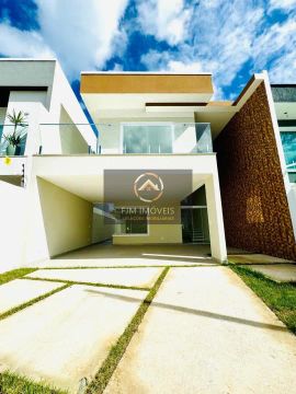 FJM Imoveis vende: Casa em Itaipu, Niterói: 4 Dormitórios, 3 Suítes à Venda