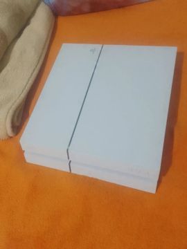 Playstation 4 FAT Branco