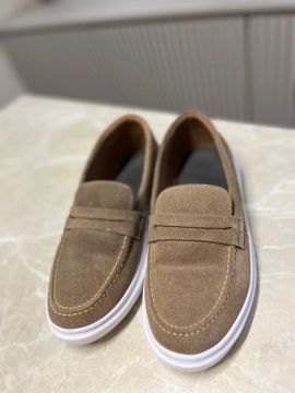 Loafer Mocassim Slip On em Camurça Bege Tam. 39