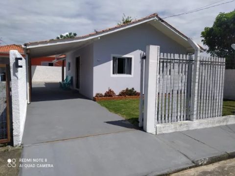 Casa mobiliada para aluguel na praia da Pinheira de março a nov/25