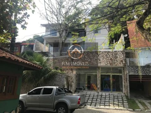 FJM Imoveis vende: Condomínio em Maria Paula: Casa 5 Dorms, 4 Suítes à Venda