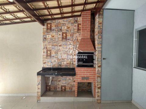 LINDA CASA NO BAIRRO CARAVELAS