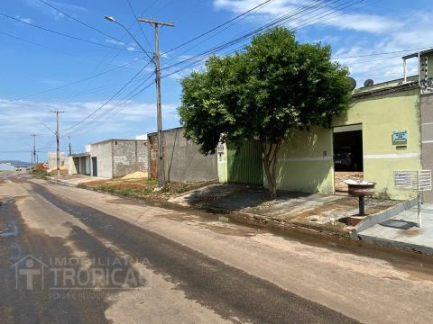 Vendo sobrado no Jardim America com 4 Quartos, sendo 01 suite em Porto Nacional-TO.