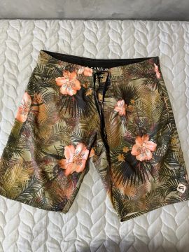 Bermuda de banho tam 40