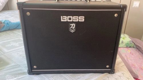 Cubo Boss Katana - 50 MK ll - 2500 (novo nunca usado)