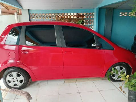 Fiat Idea completo em dias .