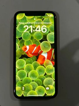 iPhone XR 64gb RED
