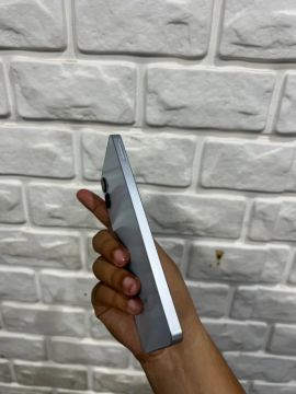 Smartphone Android em ótimo estado