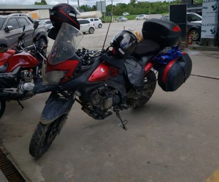 Suzuki V-STROM 650 XT