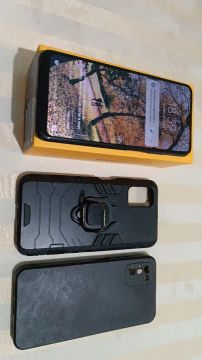 Vende-se  esse POCO M3 