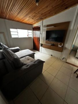 Casa de 02 quartos- bairro Alípio de melo